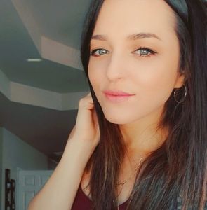 Meet your Posher, Nichole